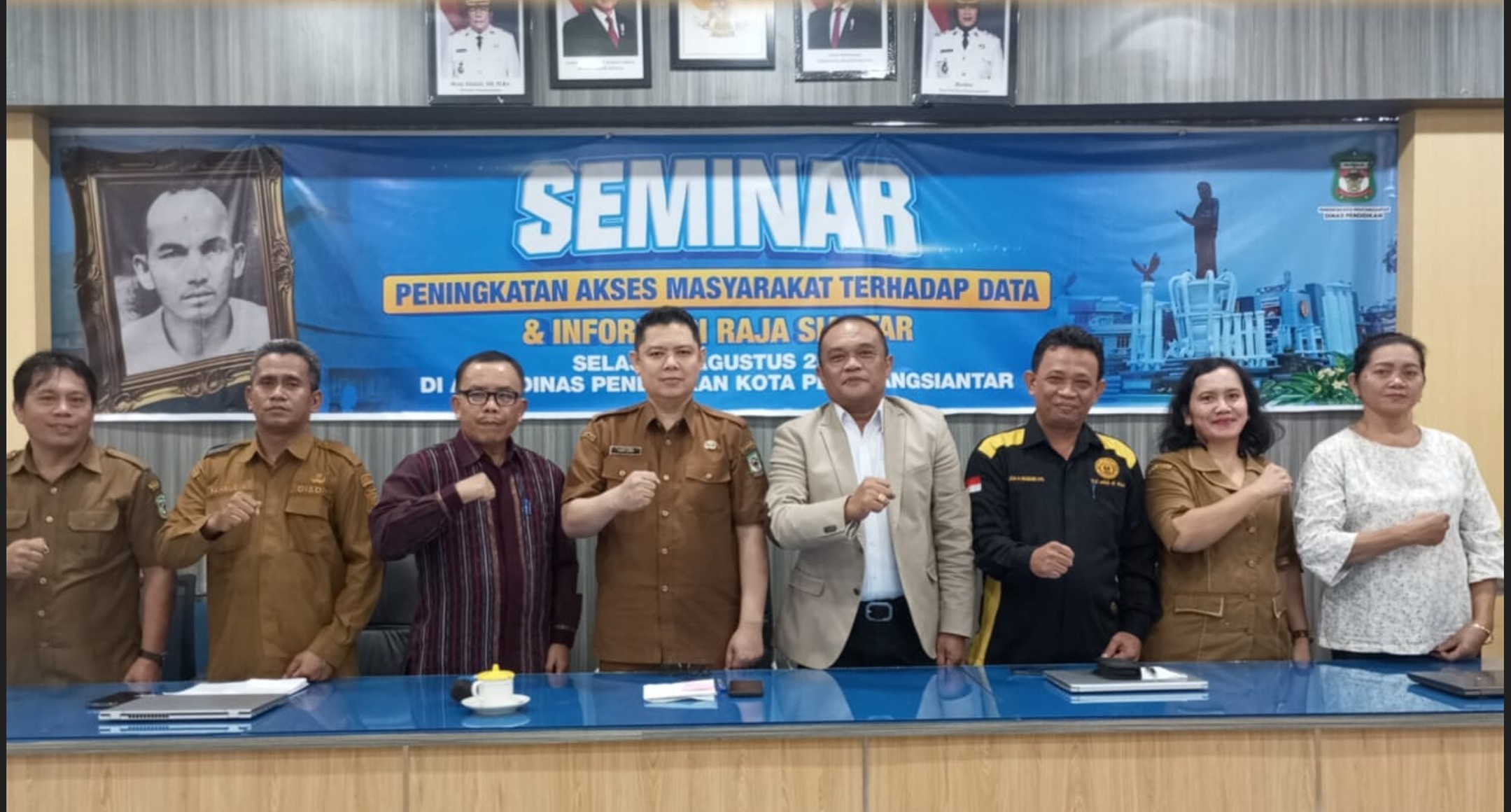 Kadisdik Membuka Seminar Peningkatan Akses Masyarakat Terhadap Data & Informasi Raja Siantar